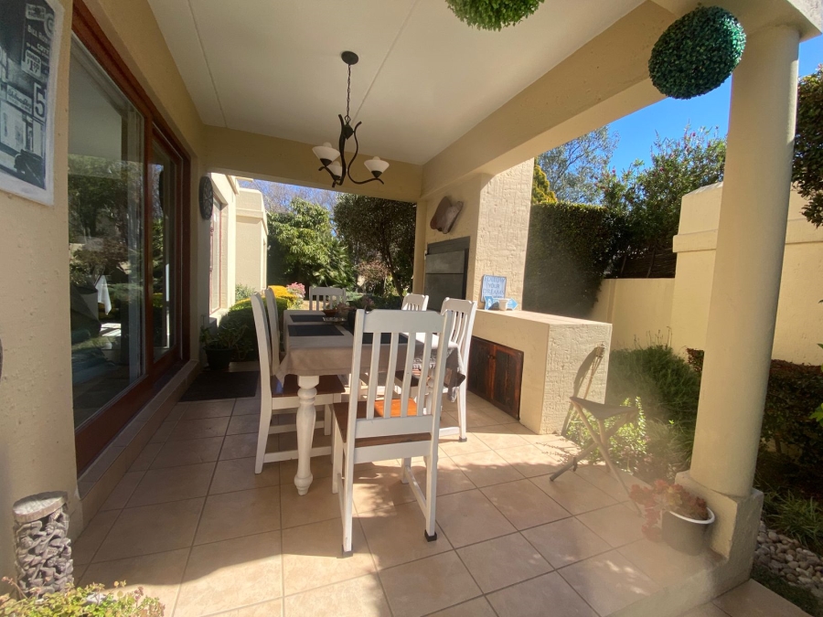 To Let 1 Bedroom Property for Rent in Beverley Gauteng