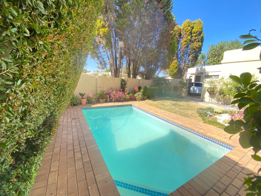 To Let 1 Bedroom Property for Rent in Beverley Gauteng