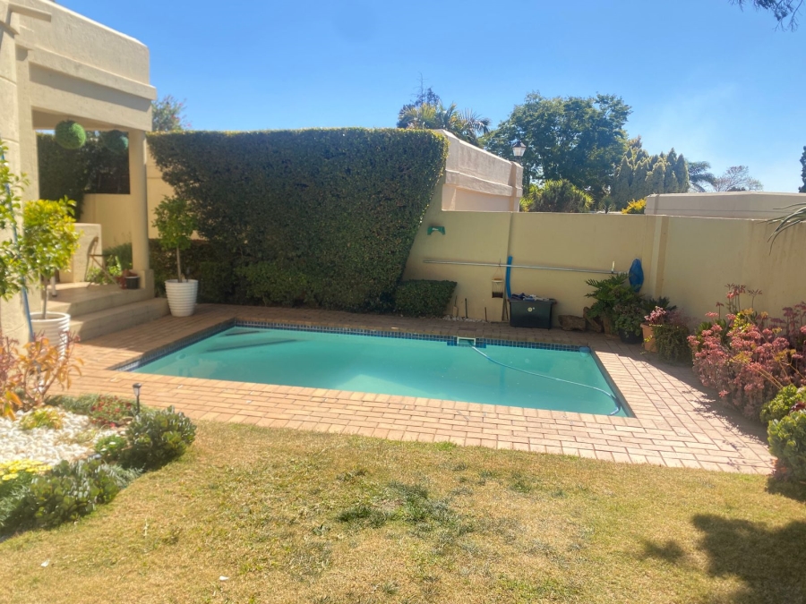 To Let 1 Bedroom Property for Rent in Beverley Gauteng