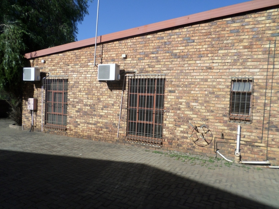 0 Bedroom Property for Sale in Sybrand Van Niekerk Park Gauteng