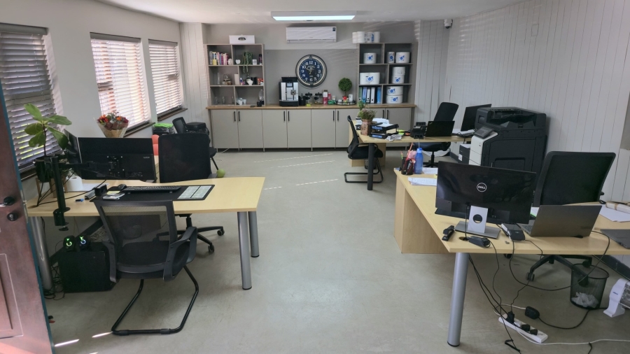 To Let commercial Property for Rent in Hennopspark Gauteng