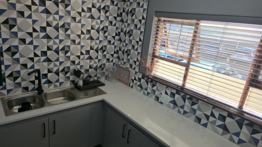 To Let commercial Property for Rent in Hennopspark Gauteng