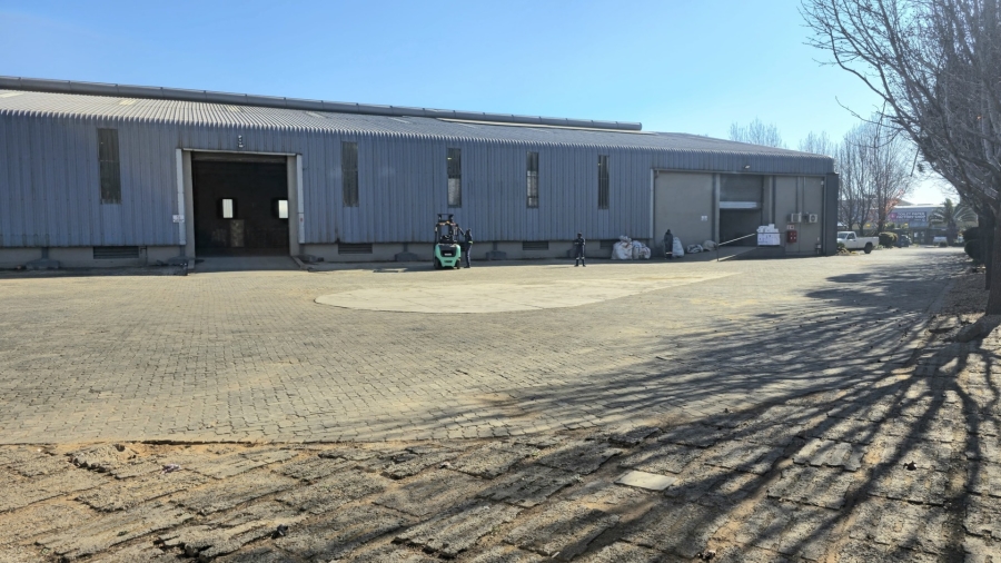 To Let commercial Property for Rent in Hennopspark Gauteng