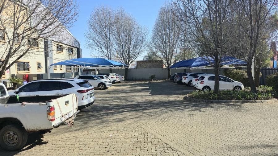 To Let commercial Property for Rent in Hennopspark Gauteng
