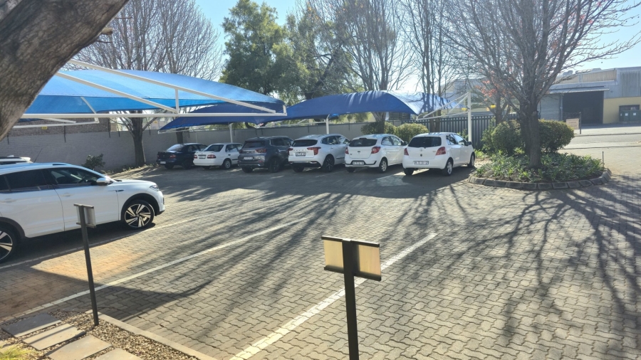 To Let commercial Property for Rent in Hennopspark Gauteng
