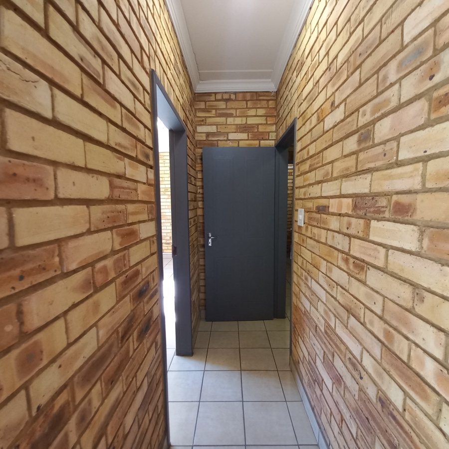 To Let commercial Property for Rent in Brentwood Gauteng