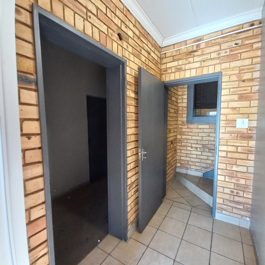 To Let commercial Property for Rent in Brentwood Gauteng