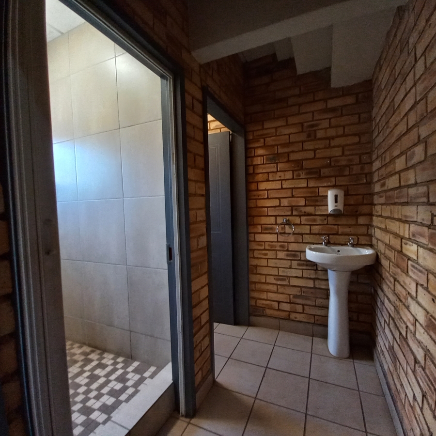 To Let commercial Property for Rent in Brentwood Gauteng