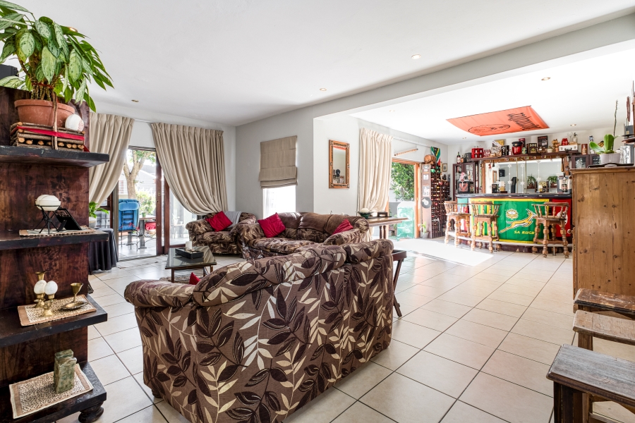 3 Bedroom Property for Sale in Magaliessig Gauteng