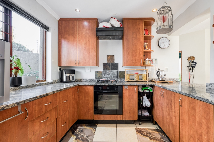 3 Bedroom Property for Sale in Magaliessig Gauteng