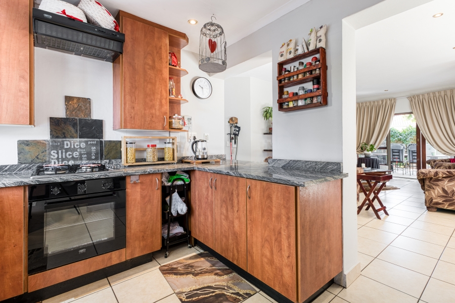 3 Bedroom Property for Sale in Magaliessig Gauteng
