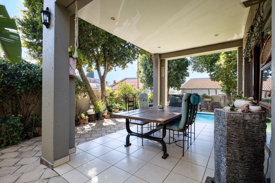 3 Bedroom Property for Sale in Magaliessig Gauteng