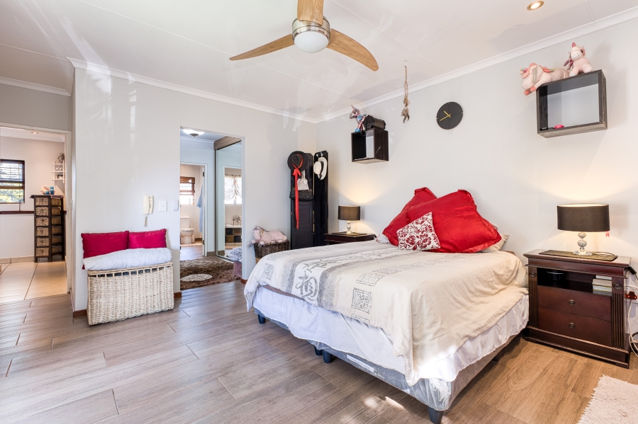 3 Bedroom Property for Sale in Magaliessig Gauteng