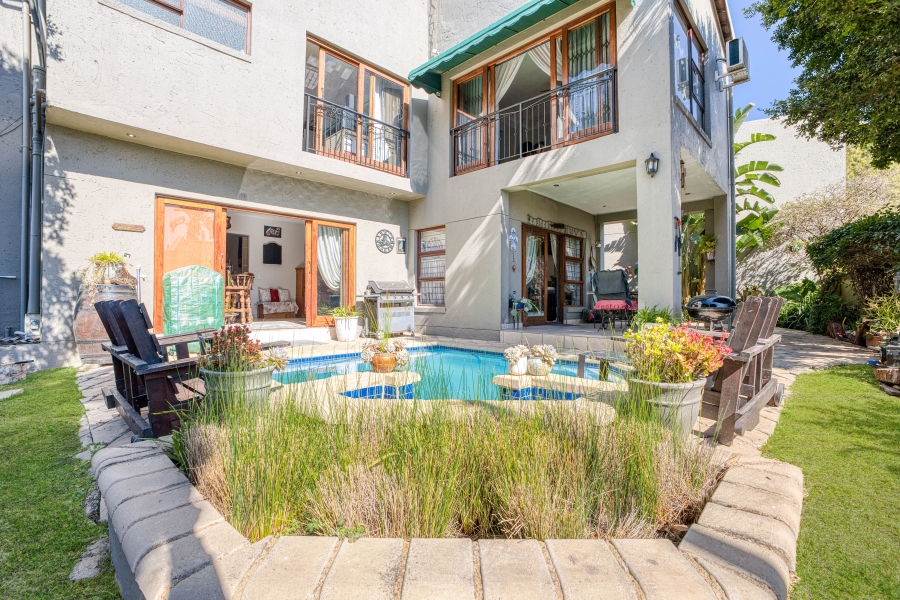 3 Bedroom Property for Sale in Magaliessig Gauteng