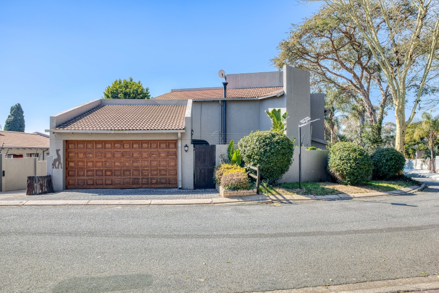 3 Bedroom Property for Sale in Magaliessig Gauteng