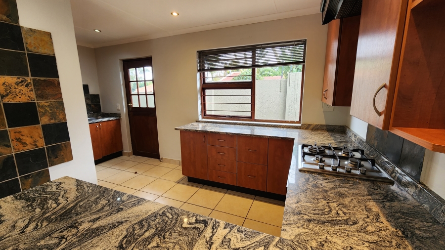 3 Bedroom Property for Sale in Magaliessig Gauteng