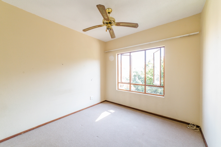 To Let 1 Bedroom Property for Rent in Lonehill Gauteng