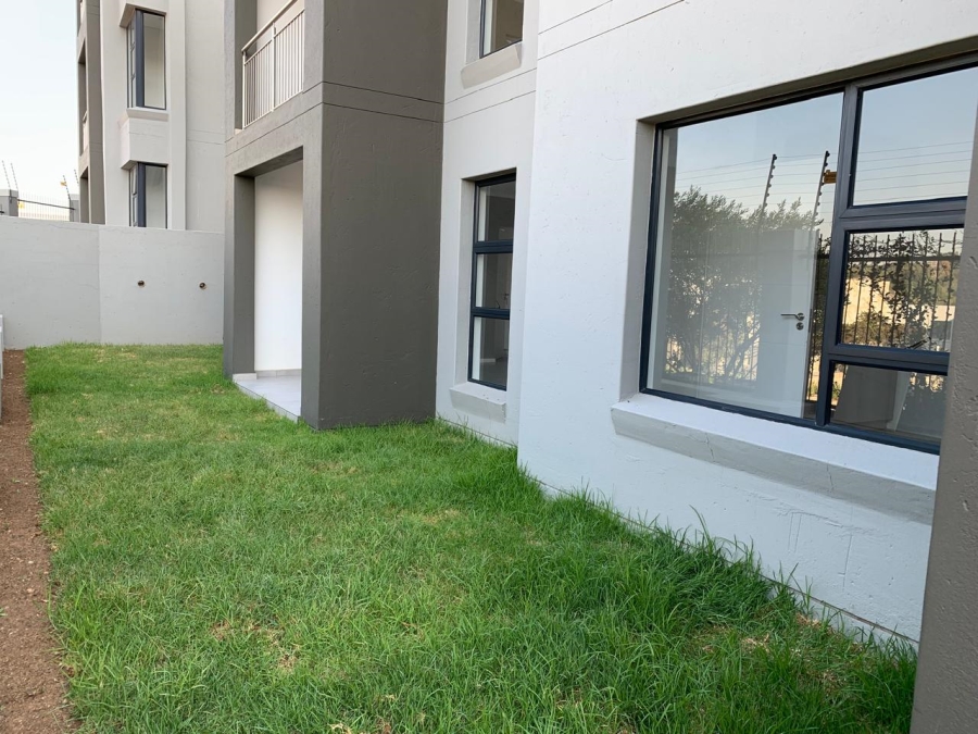 To Let 2 Bedroom Property for Rent in Lonehill Gauteng