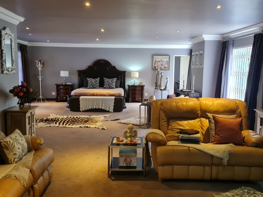 3 Bedroom Property for Sale in Sonneveld Gauteng