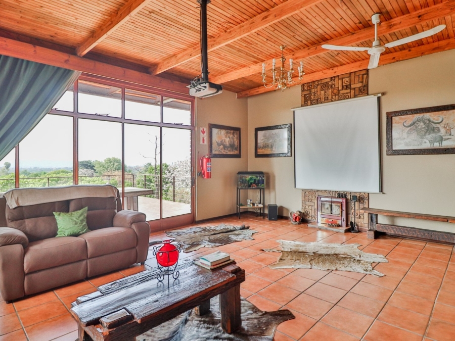 6 Bedroom Property for Sale in Kilner Park Gauteng