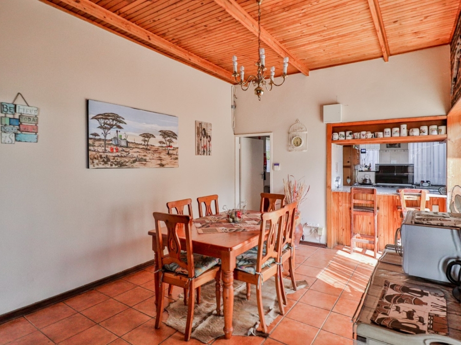6 Bedroom Property for Sale in Kilner Park Gauteng