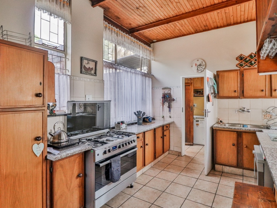 6 Bedroom Property for Sale in Kilner Park Gauteng