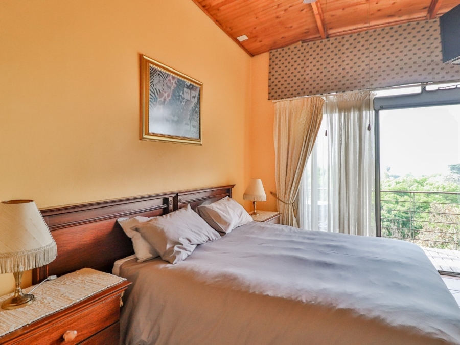 6 Bedroom Property for Sale in Kilner Park Gauteng