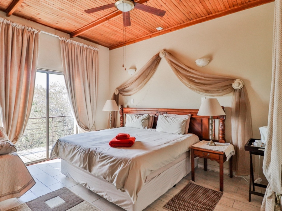 6 Bedroom Property for Sale in Kilner Park Gauteng