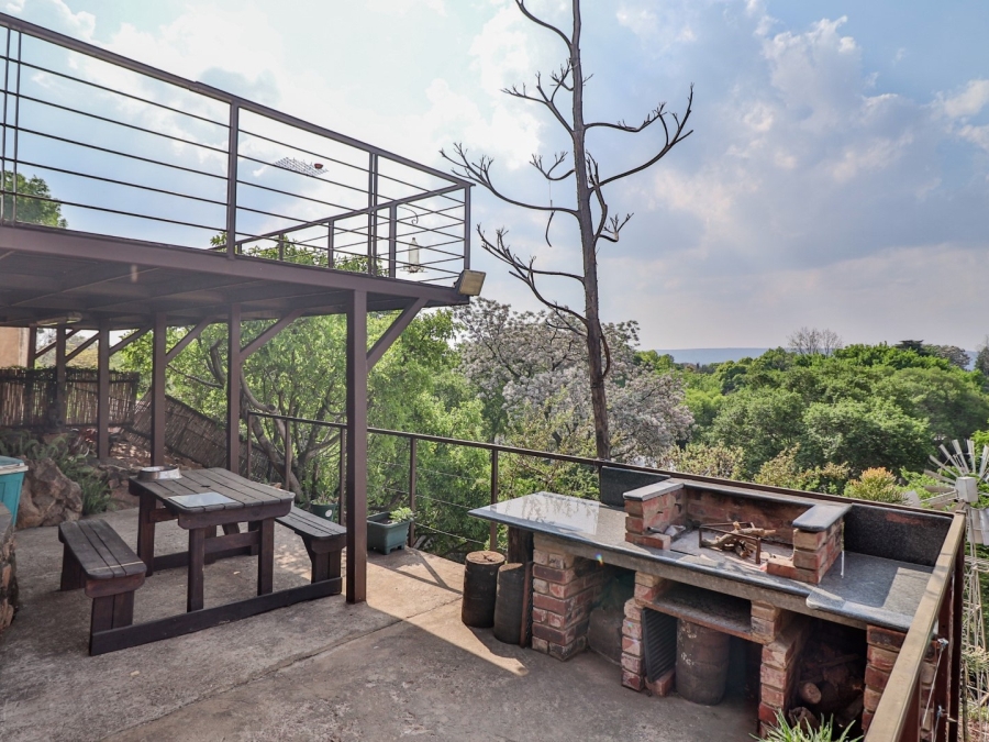 6 Bedroom Property for Sale in Kilner Park Gauteng