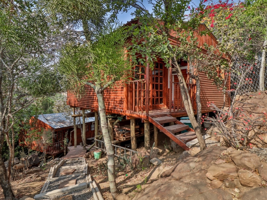 6 Bedroom Property for Sale in Kilner Park Gauteng