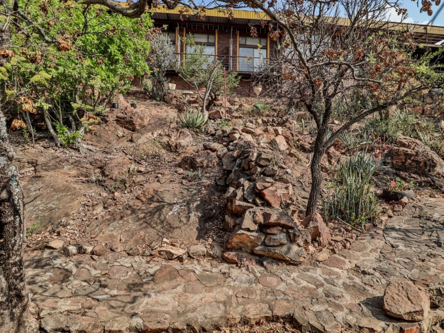 6 Bedroom Property for Sale in Kilner Park Gauteng
