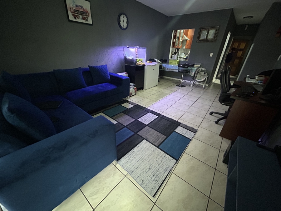 2 Bedroom Property for Sale in Halfway Gardens Gauteng