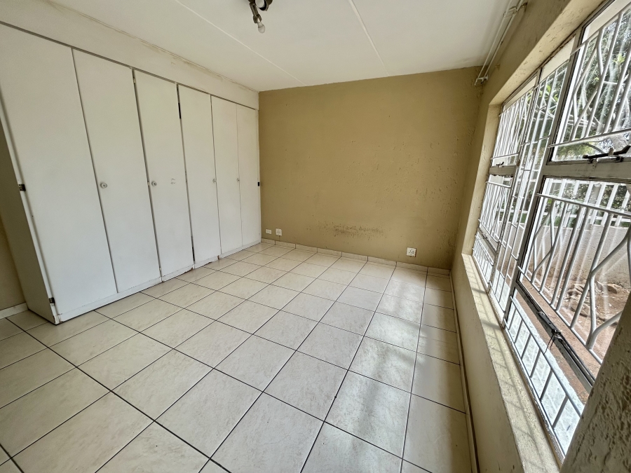 2 Bedroom Property for Sale in Halfway Gardens Gauteng