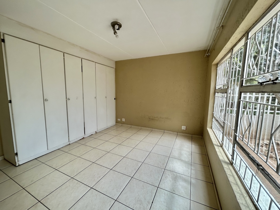 2 Bedroom Property for Sale in Halfway Gardens Gauteng