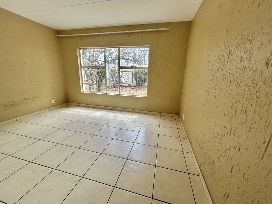 2 Bedroom Property for Sale in Halfway Gardens Gauteng