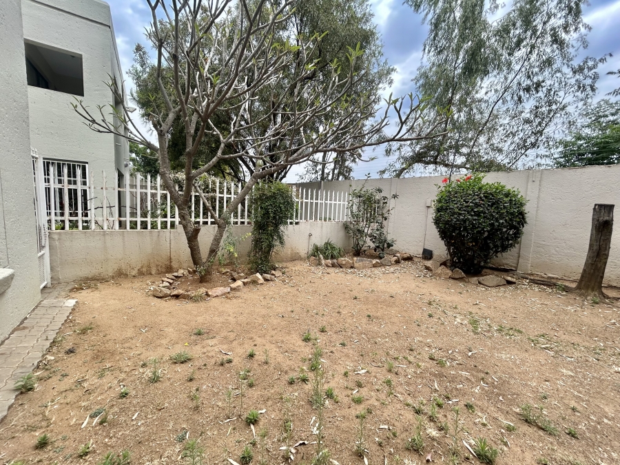2 Bedroom Property for Sale in Halfway Gardens Gauteng