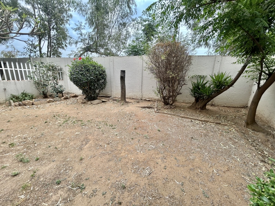 2 Bedroom Property for Sale in Halfway Gardens Gauteng