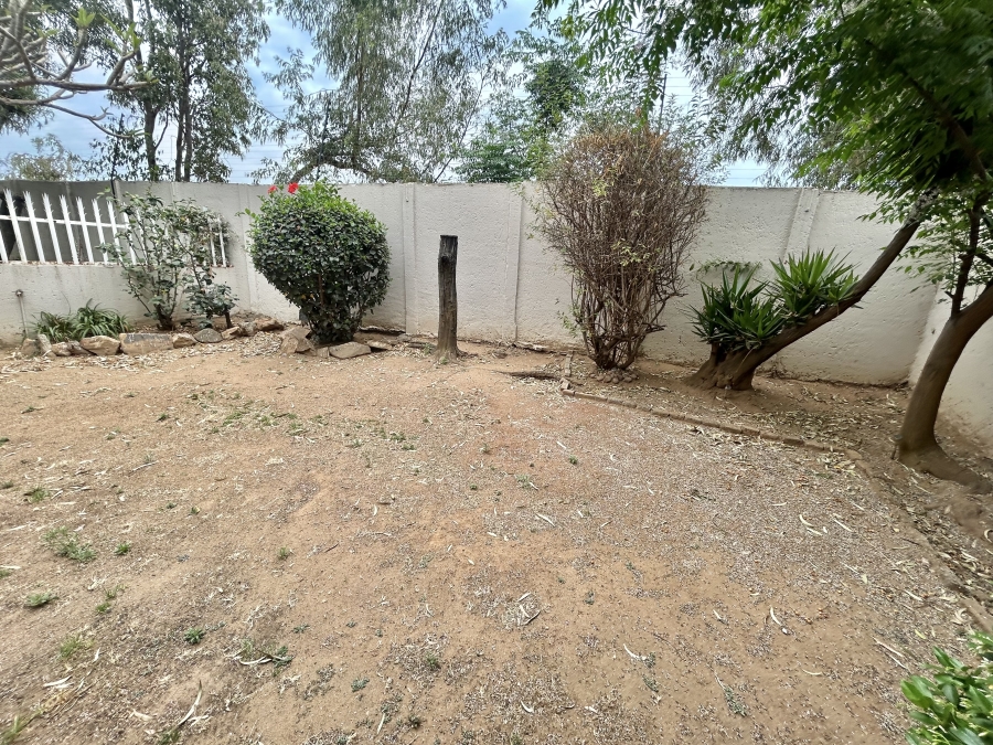 2 Bedroom Property for Sale in Halfway Gardens Gauteng