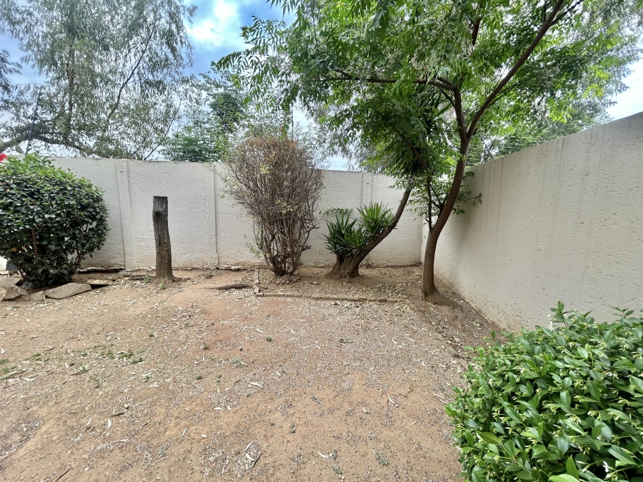 2 Bedroom Property for Sale in Halfway Gardens Gauteng