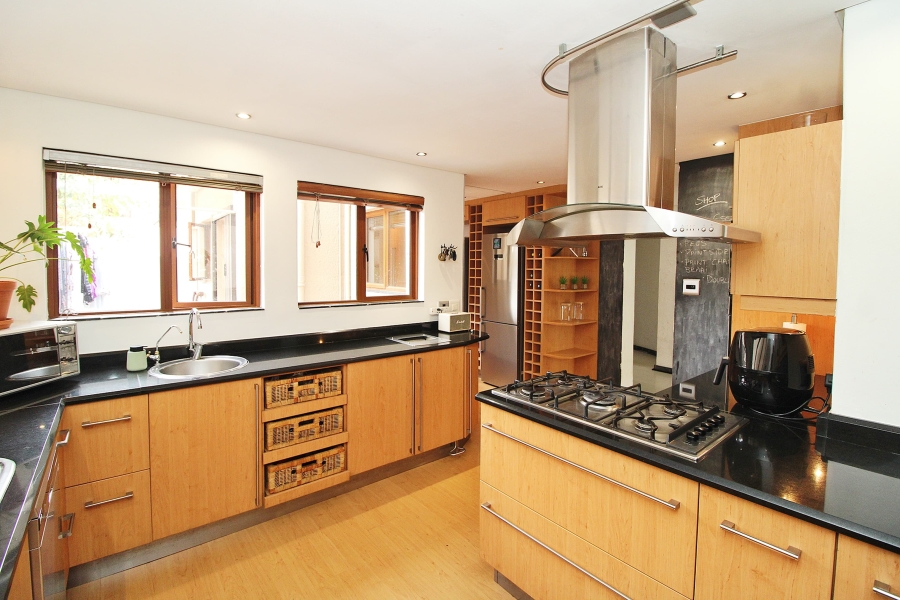 5 Bedroom Property for Sale in Bruma Gauteng