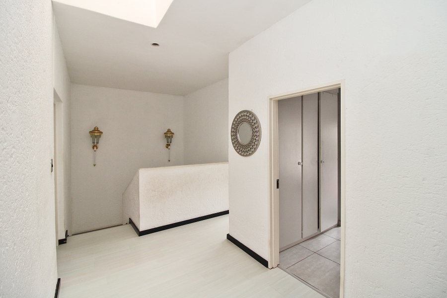 5 Bedroom Property for Sale in Bruma Gauteng