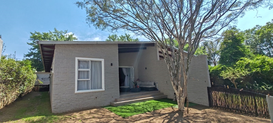 6 Bedroom Property for Sale in Blairgowrie Gauteng