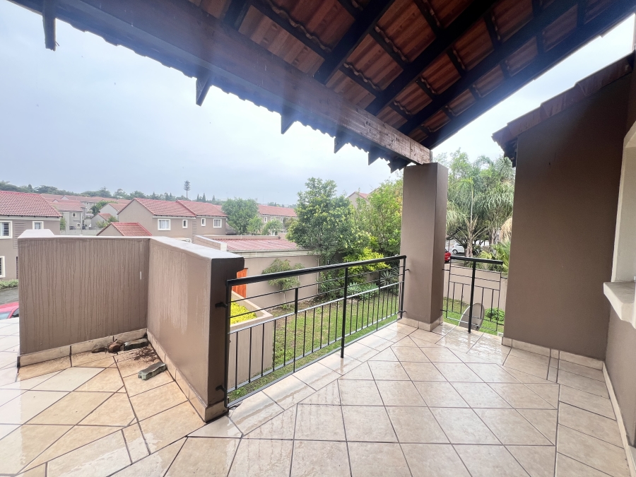 To Let 2 Bedroom Property for Rent in Halfway Gardens Gauteng