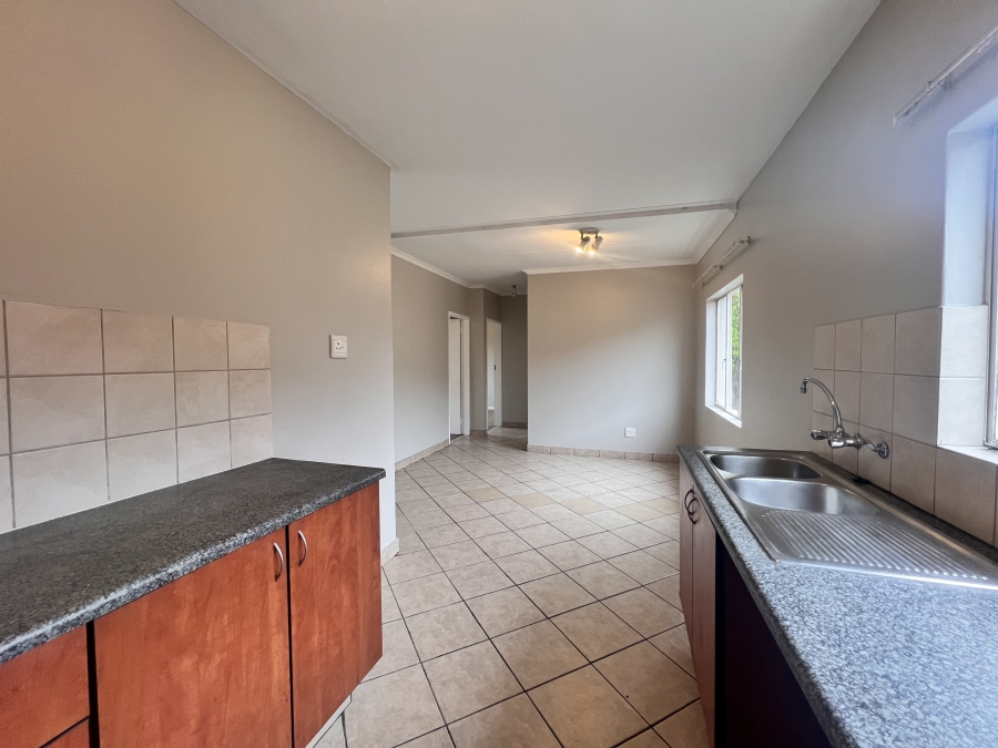 To Let 2 Bedroom Property for Rent in Halfway Gardens Gauteng