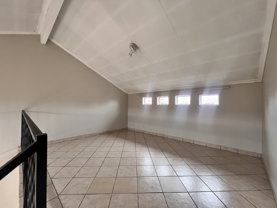 To Let 2 Bedroom Property for Rent in Halfway Gardens Gauteng