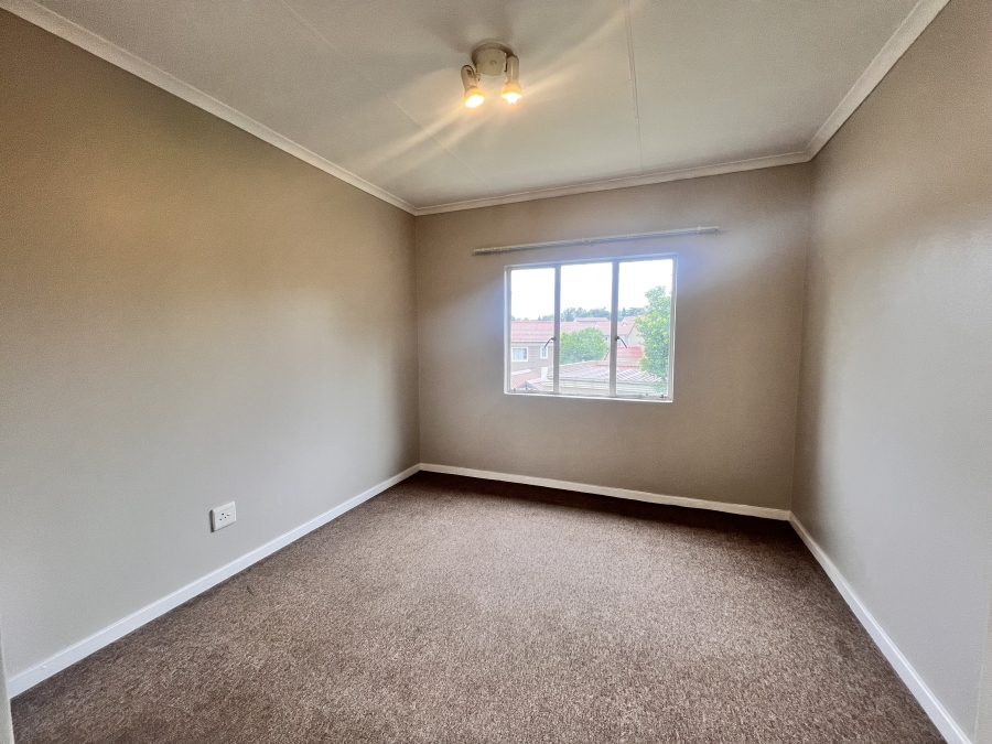 To Let 2 Bedroom Property for Rent in Halfway Gardens Gauteng