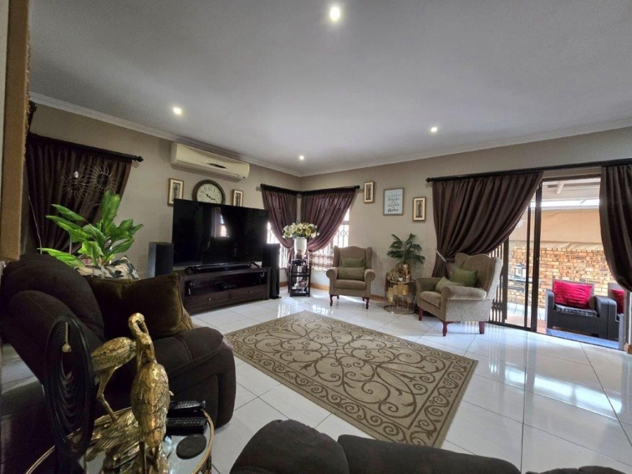 3 Bedroom Property for Sale in New Market Park Gauteng