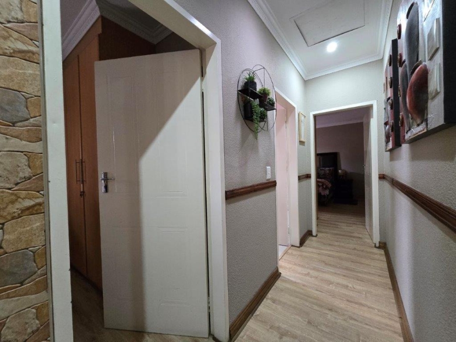 3 Bedroom Property for Sale in New Market Park Gauteng