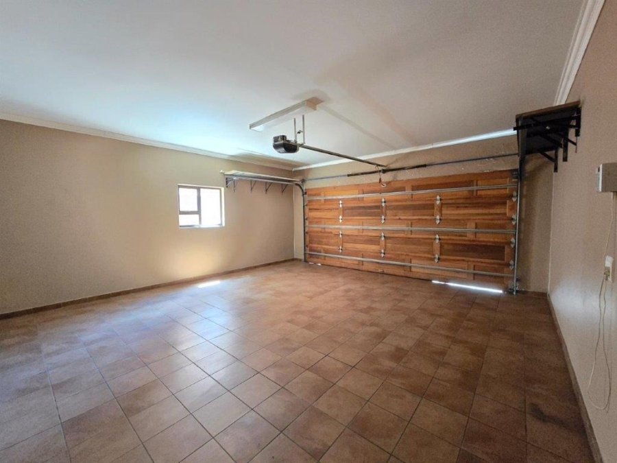 3 Bedroom Property for Sale in New Market Park Gauteng