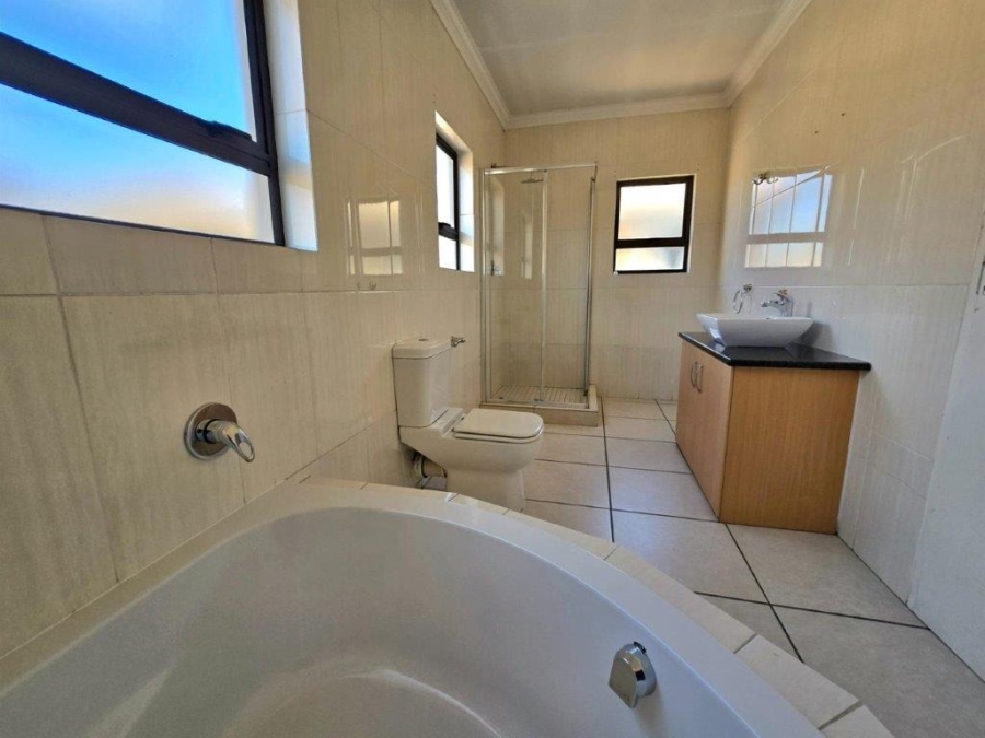 3 Bedroom Property for Sale in New Market Park Gauteng